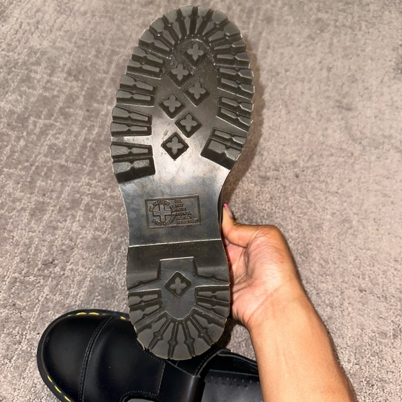 Dr. Martens Bethan Platform - Picture 9 of 14